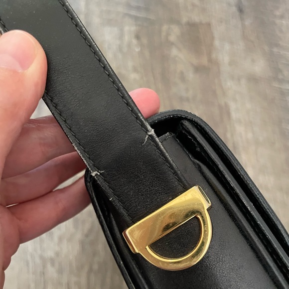 Vintage Gucci shoulder bag leather with gold hardware - Picture 13 of 16